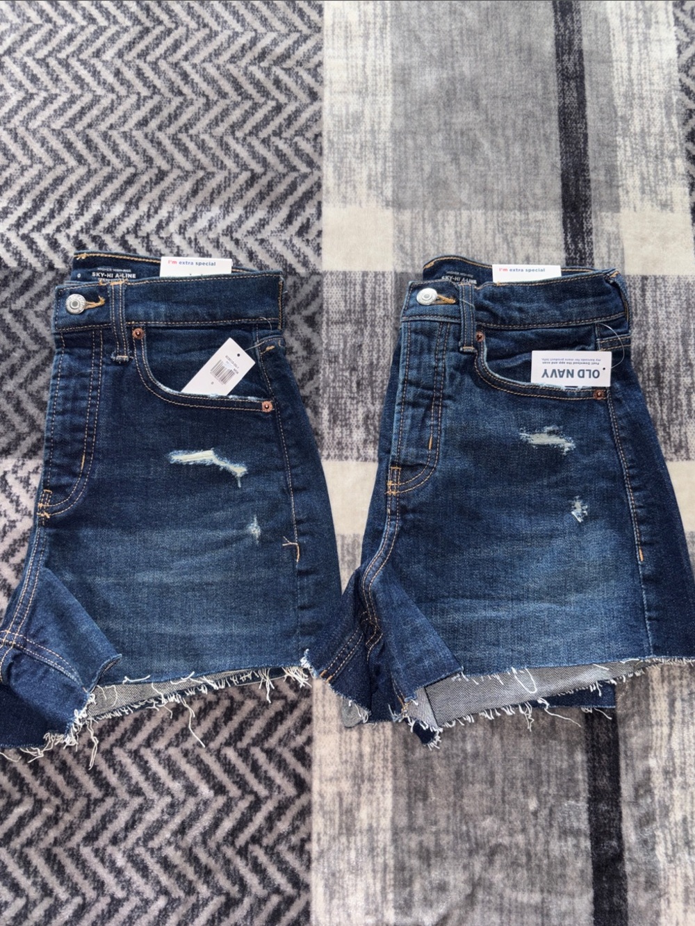 Old Navy Indigo Distressed Frayed Hem Denim Shorts